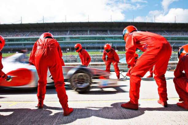 How to Choose the Right Motorsports Experience for Speed and Competition? 